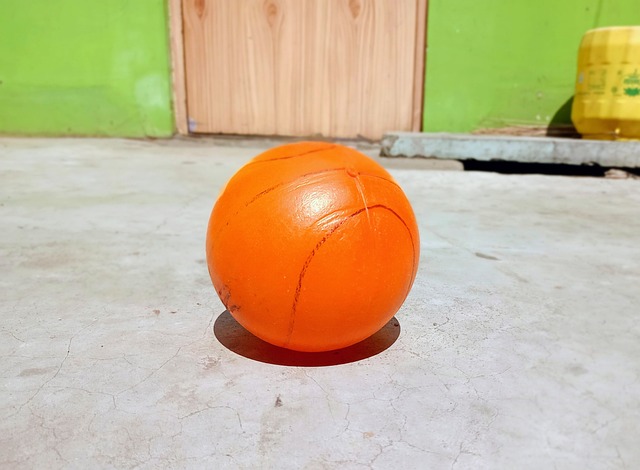 篮网三分雨浇灭独行侠季后赛希望!约翰逊24分打脸管理层,戴维斯赛后怒喷队友防守太软!.